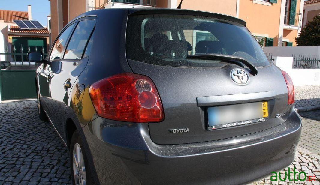 2010' Toyota Auris Gold Edition Dpf photo #3