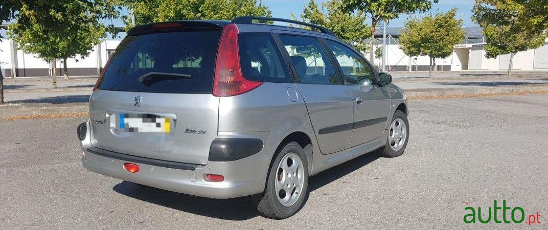2003' Peugeot 206 Sw photo #2