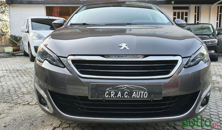 2014' Peugeot 308 Allure 120Cv photo #4