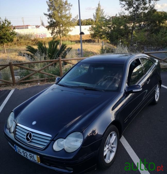 2001' Mercedes-Benz C-180 photo #2