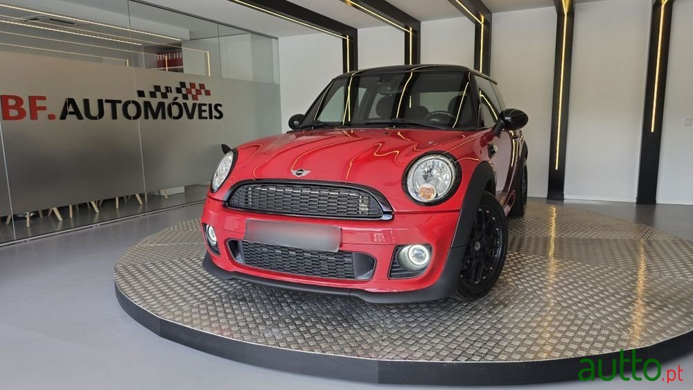 2011' MINI 3 Portas Cooper D photo #1