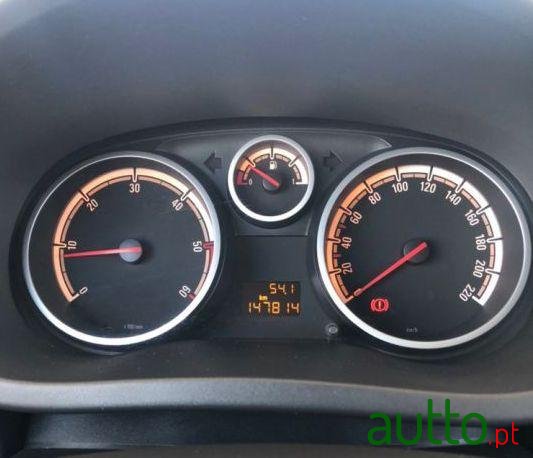2010' Opel Corsa 1.3 Cdti Ecoflex photo #2