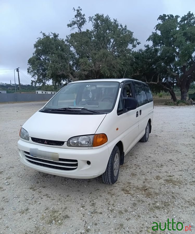 1997' Mitsubishi Space Gear photo #6