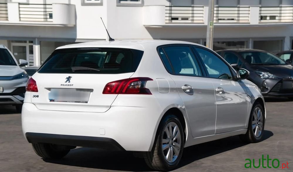 2019' Peugeot 308 photo #2