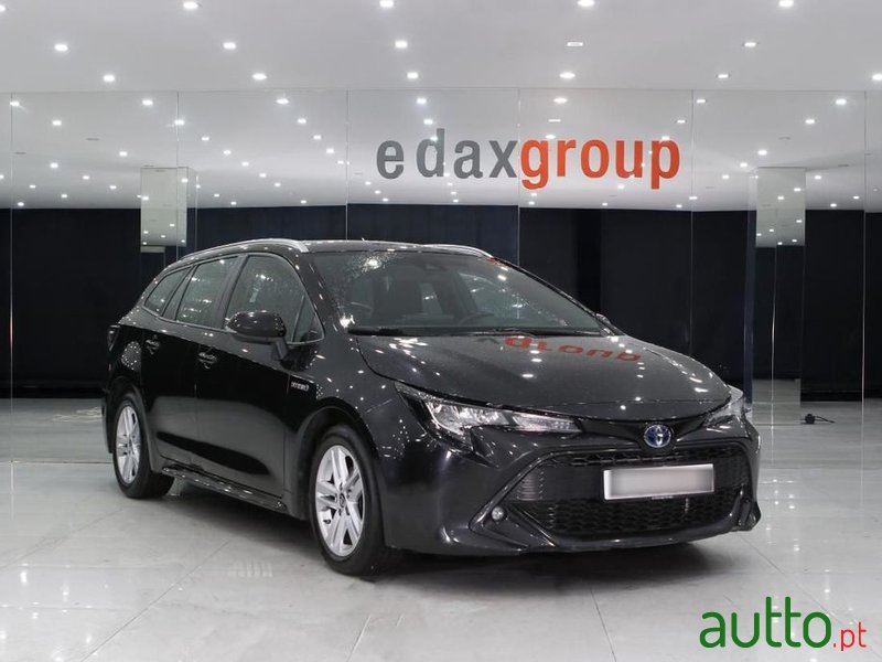 2021' Toyota Corolla Touring Sports photo #1