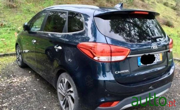 2017' Kia Carens photo #4