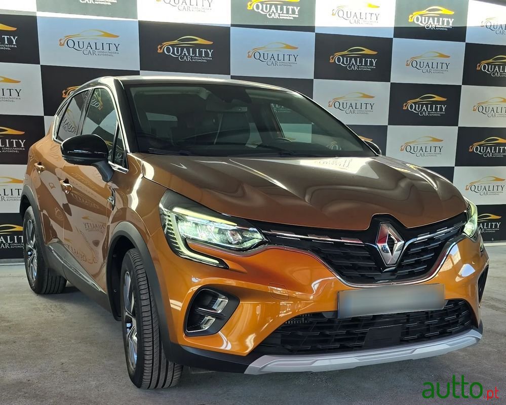 2020' Renault Captur photo #1