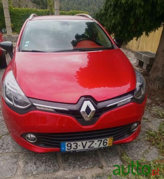 2013' Renault Clio Sport Tourer photo #3
