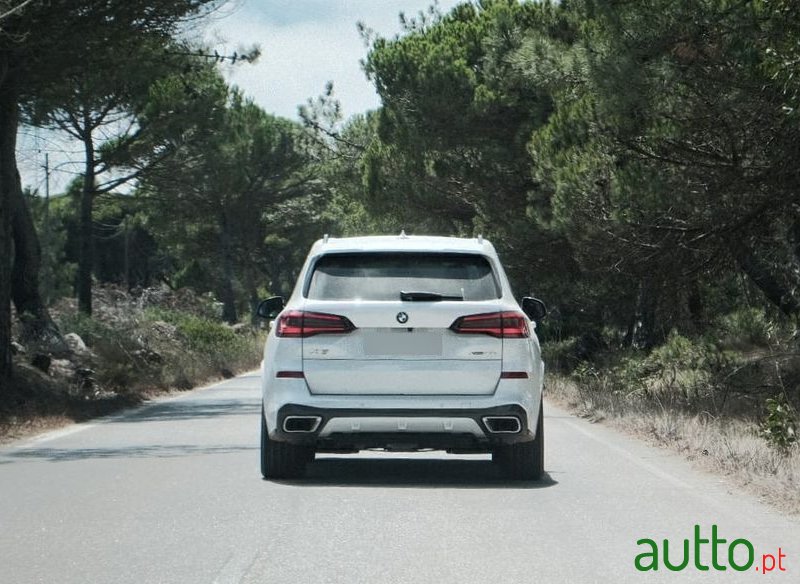 2020' BMW Série X 45 E Xdrive Pack M photo #2