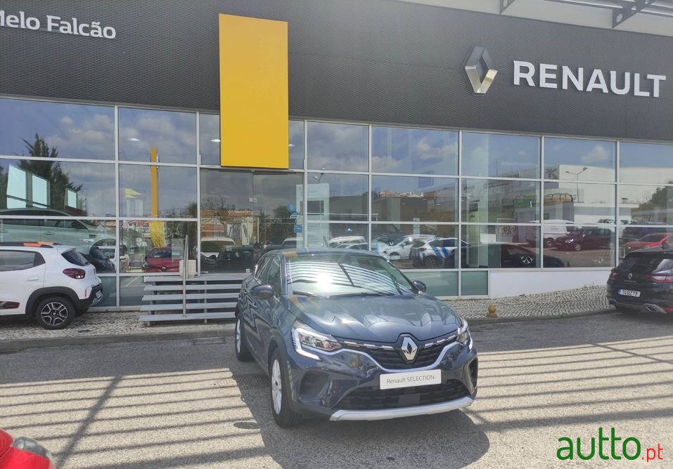 2020' Renault Captur photo #1