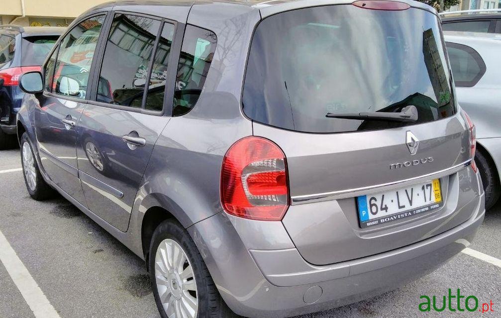 2011' Renault Grand Modus photo #1
