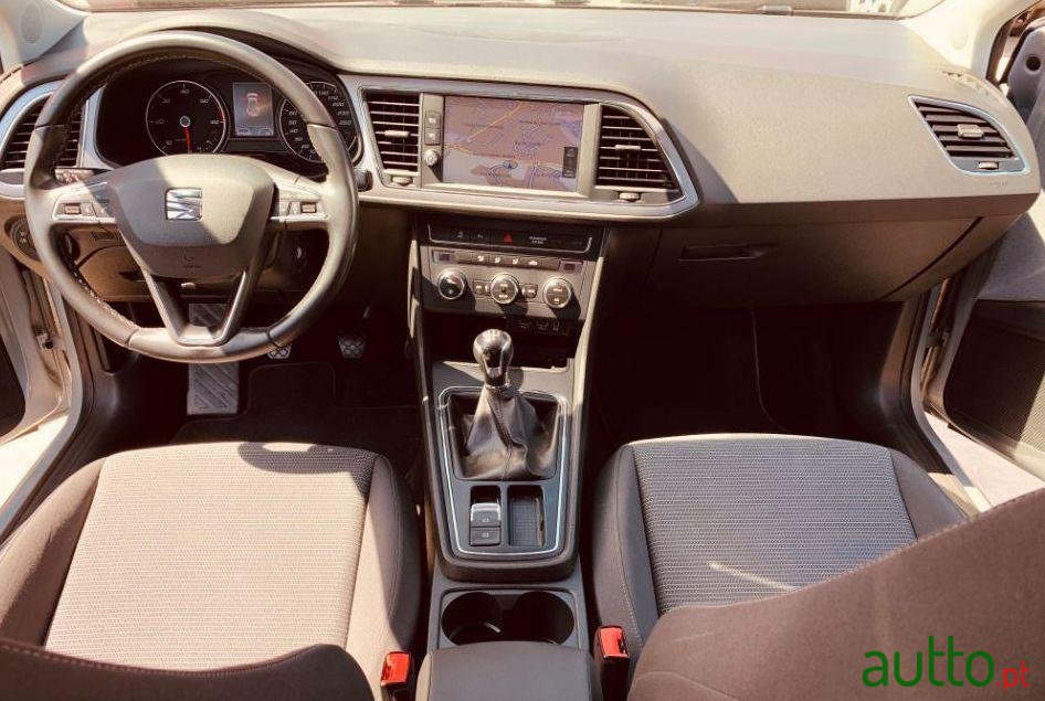 2017' SEAT Leon photo #4