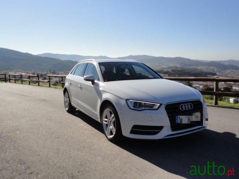 2013' Audi A3 Sportback 1.6 Tdi Sport photo #1