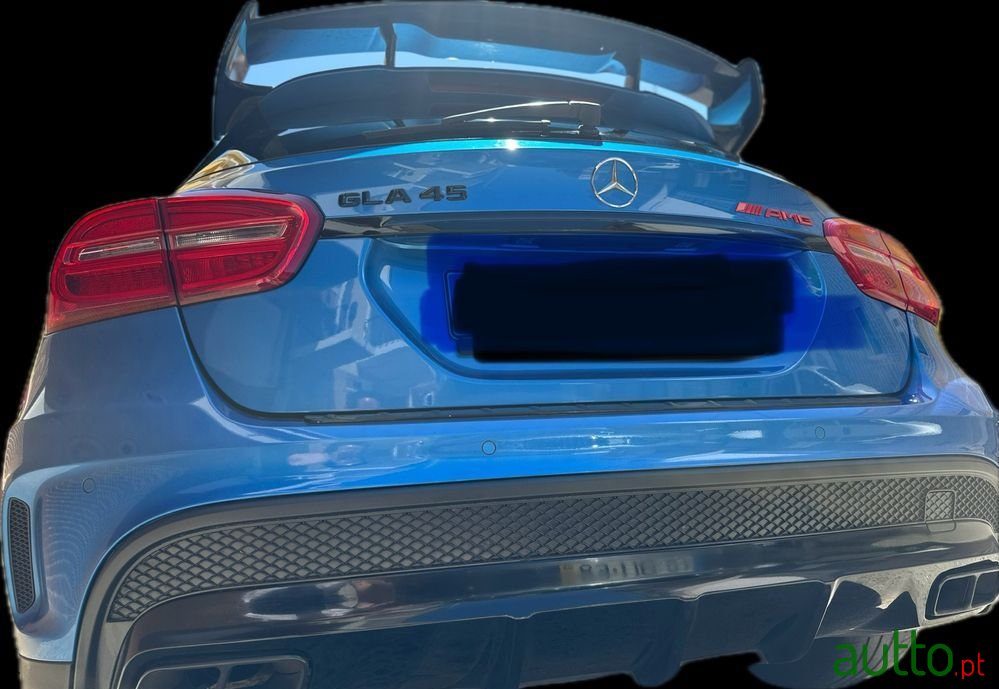 2015' Mercedes-Benz GLA 45 AMG 4-Matic photo #2