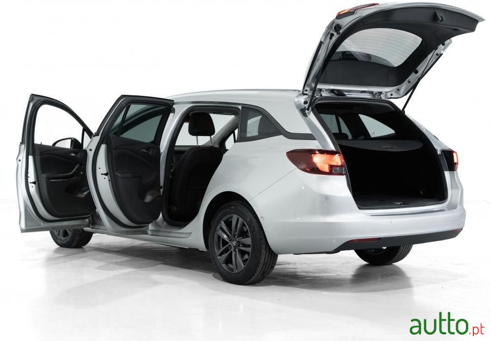 2022' Opel Astra Sports Tourer photo #5