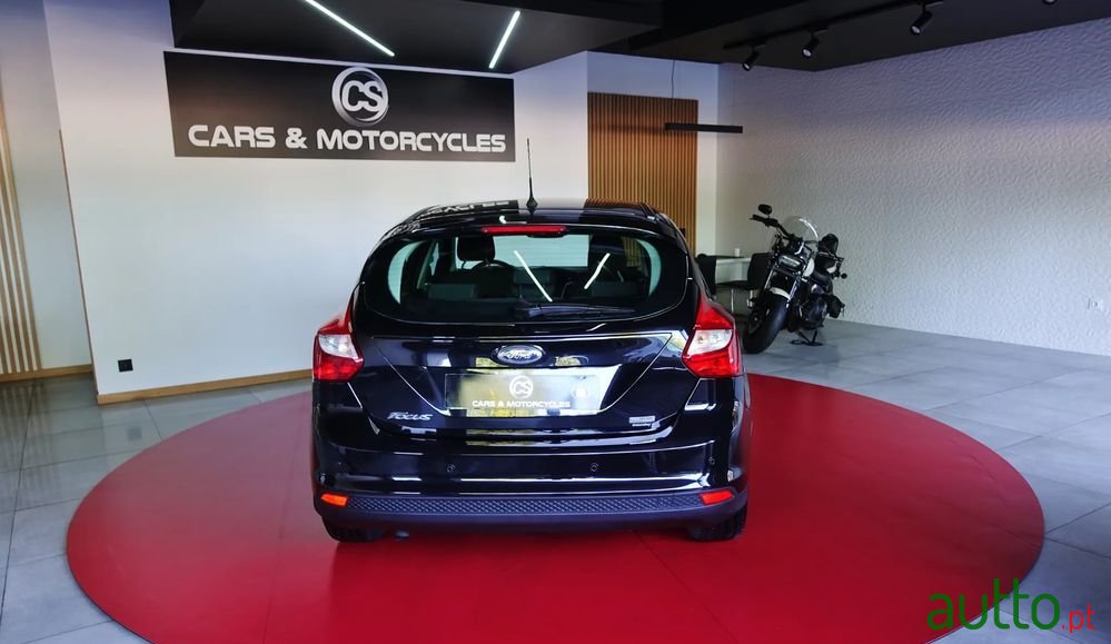 2014' Ford Focus 1.6 Tdci Titanium photo #4