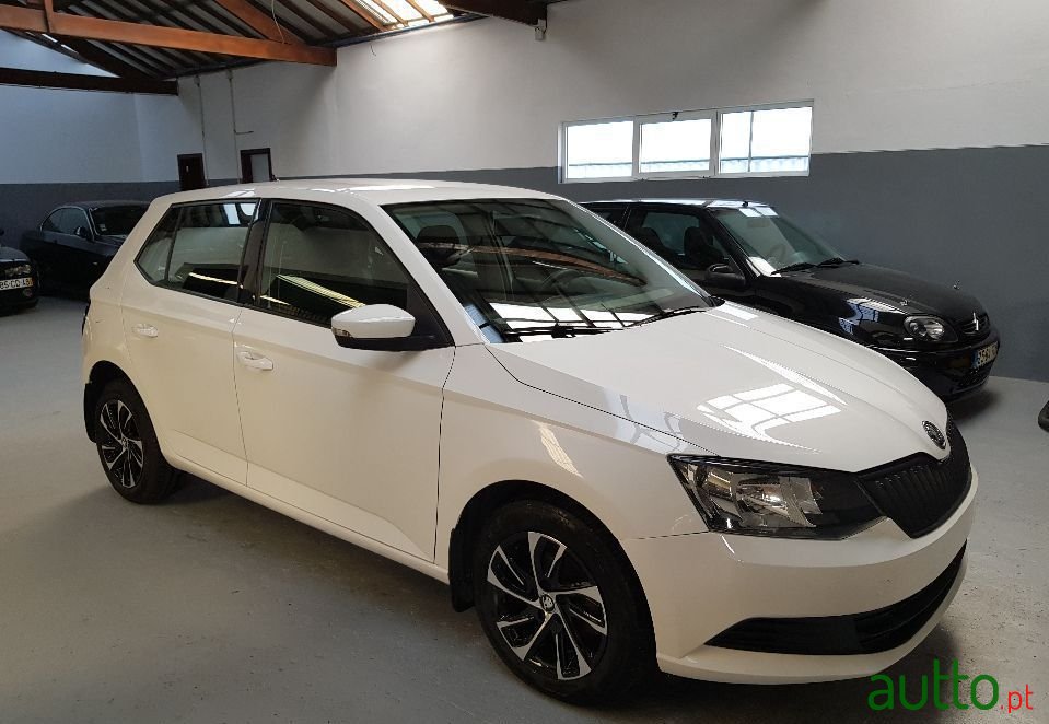 2016' Skoda Fabia photo #3