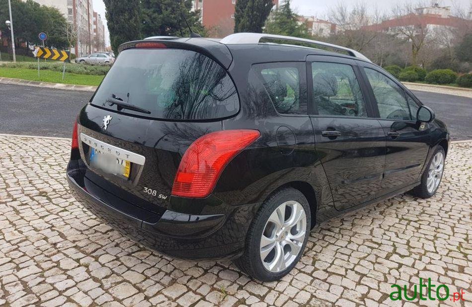 2009' Peugeot 308 Sw photo #2