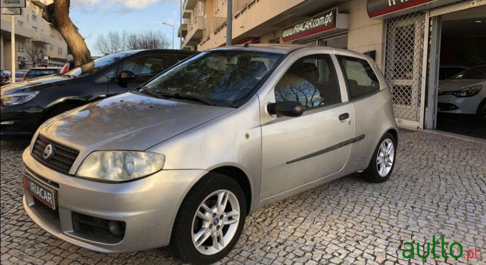 2004' Fiat Punto 1.2 60 Sound photo #1