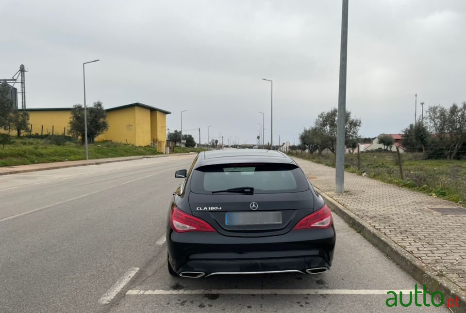 2017' Mercedes-Benz Cla-180 photo #5