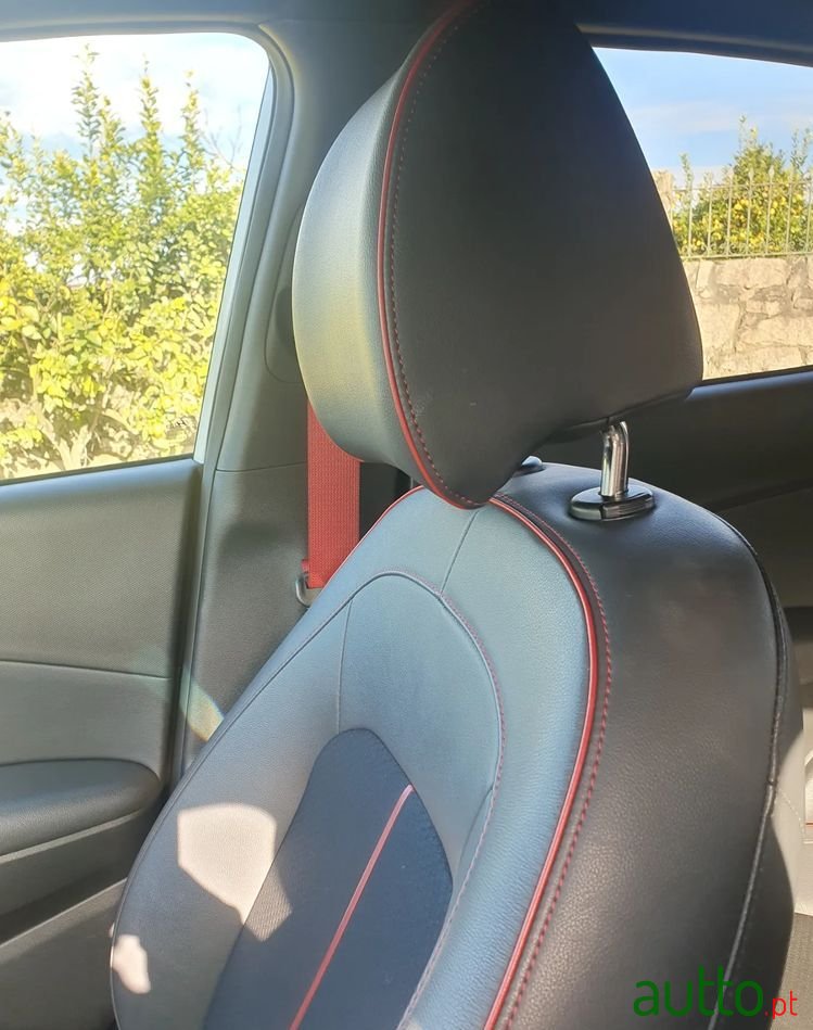 2019' Hyundai Kauai photo #3