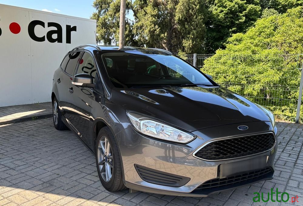 2016' Ford Focus Sw photo #3