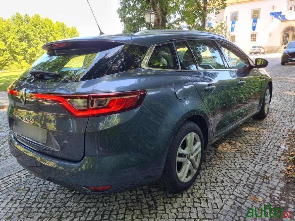 2018' Renault Megane Sport Tourer photo #5