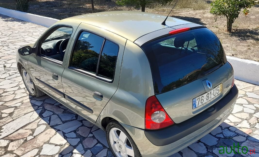 2003' Renault Clio photo #3