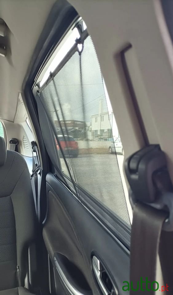 2011' Ford S-Max photo #4