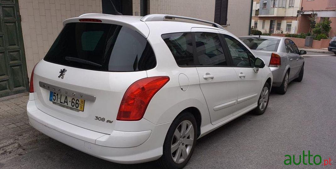 2010' Peugeot 308 Sw photo #1