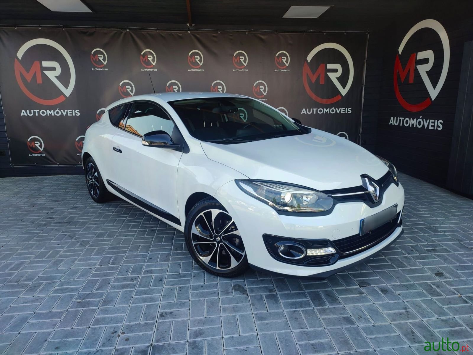 2014' Renault Megane photo #4