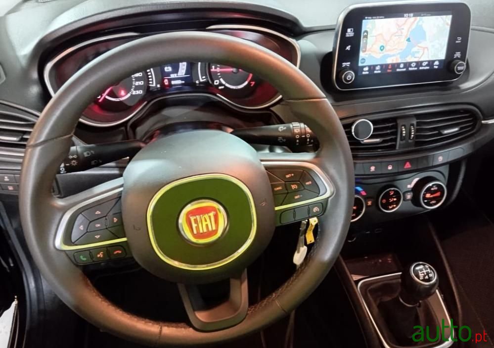 2019' Fiat Tipo 1.3 M-Jet Lounge photo #2