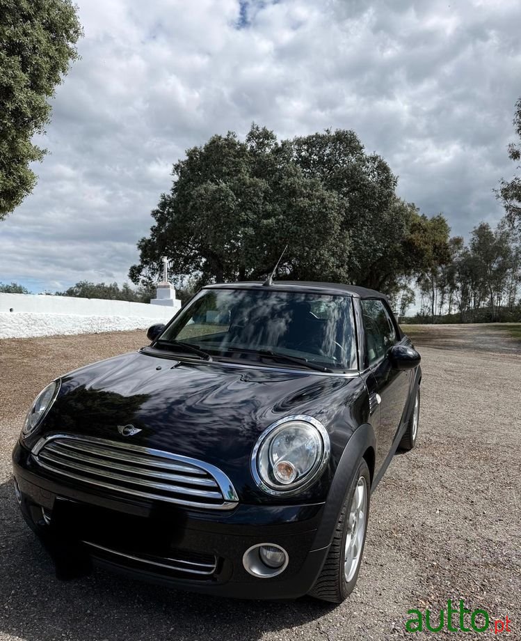 2010' MINI Cooper photo #5