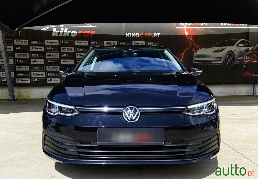 2020' Volkswagen Golf 2.0 Tdi Style photo #2