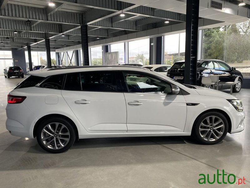 2018' Renault Megane photo #5