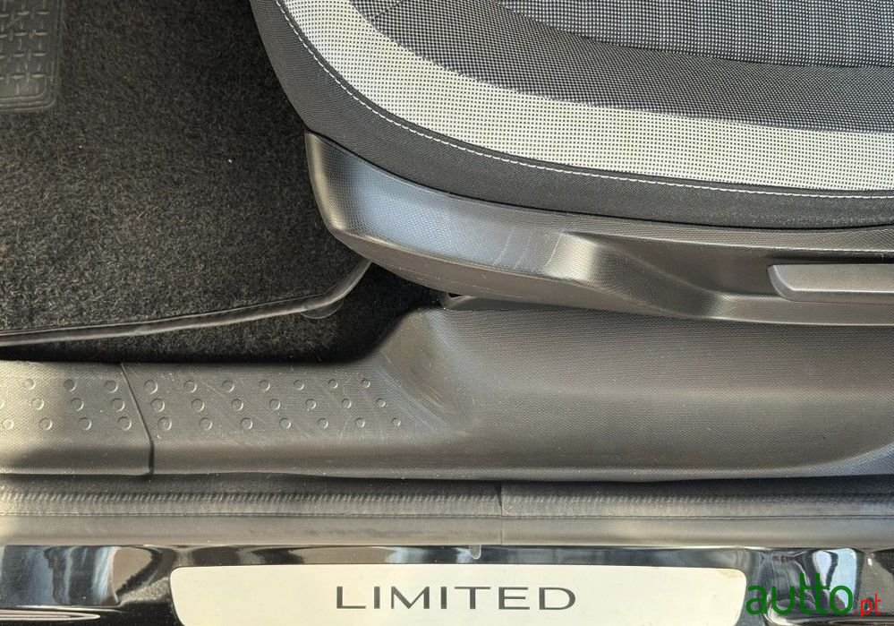 2019' Renault Twingo photo #6