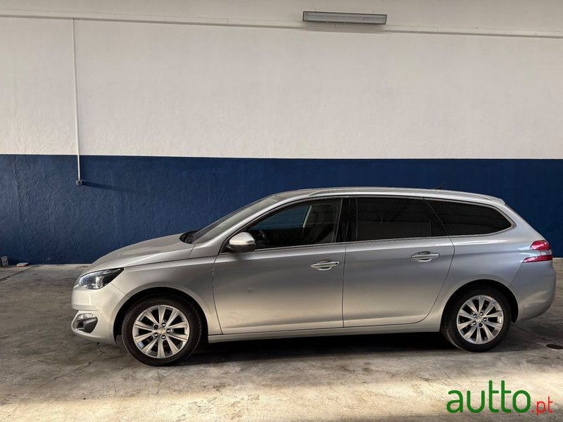 2016' Peugeot 308 photo #3