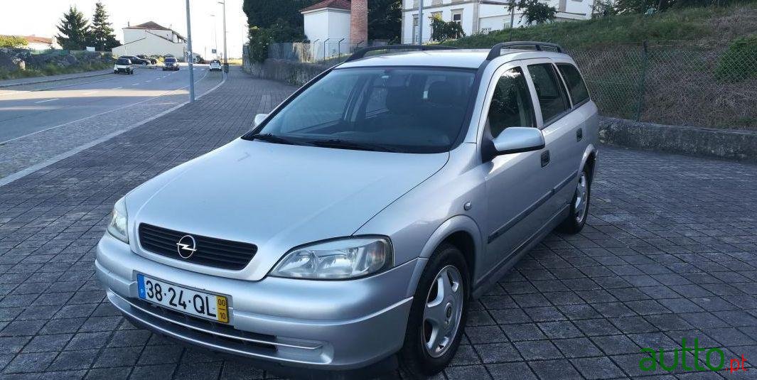 2000' Opel Astra Caravan photo #1