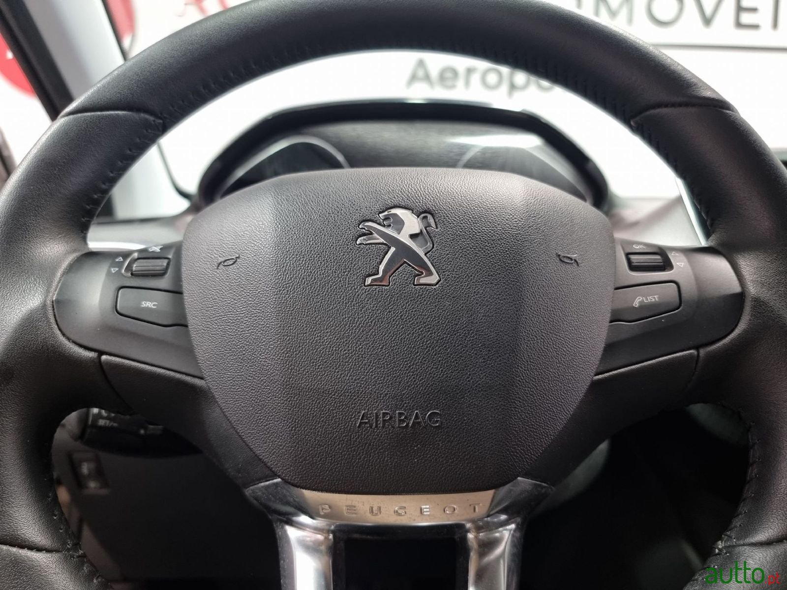 2014' Peugeot 2008 photo #5