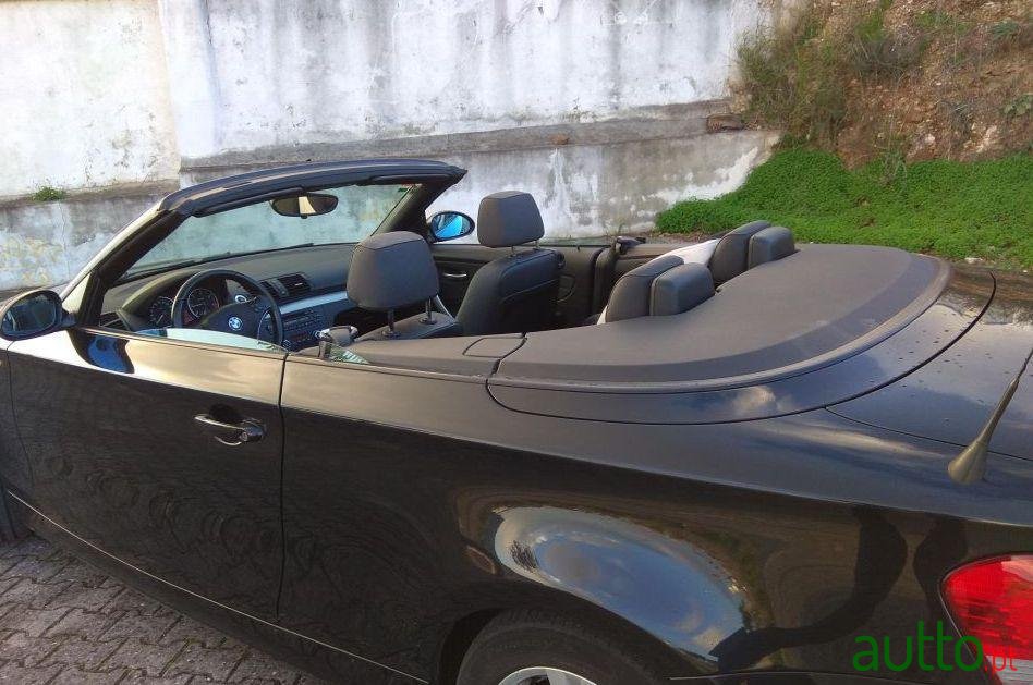 2009' BMW 118 2.0 D photo #4