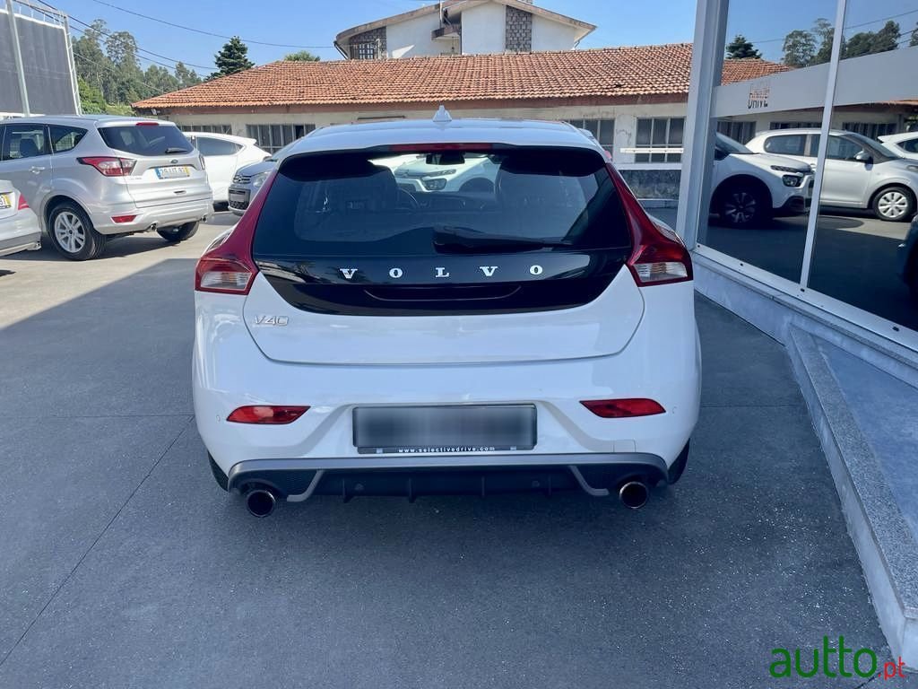 2014' Volvo V40 photo #5