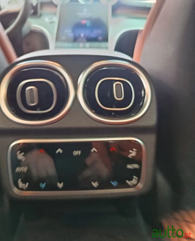 2022' Mercedes-Benz Classe C photo #5