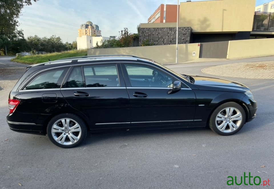 2008' Mercedes-Benz C-220 photo #1