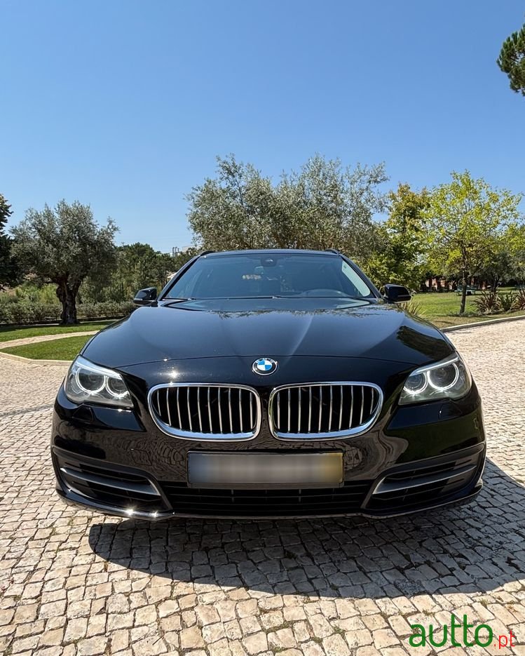 2017' BMW Série 5 photo #2