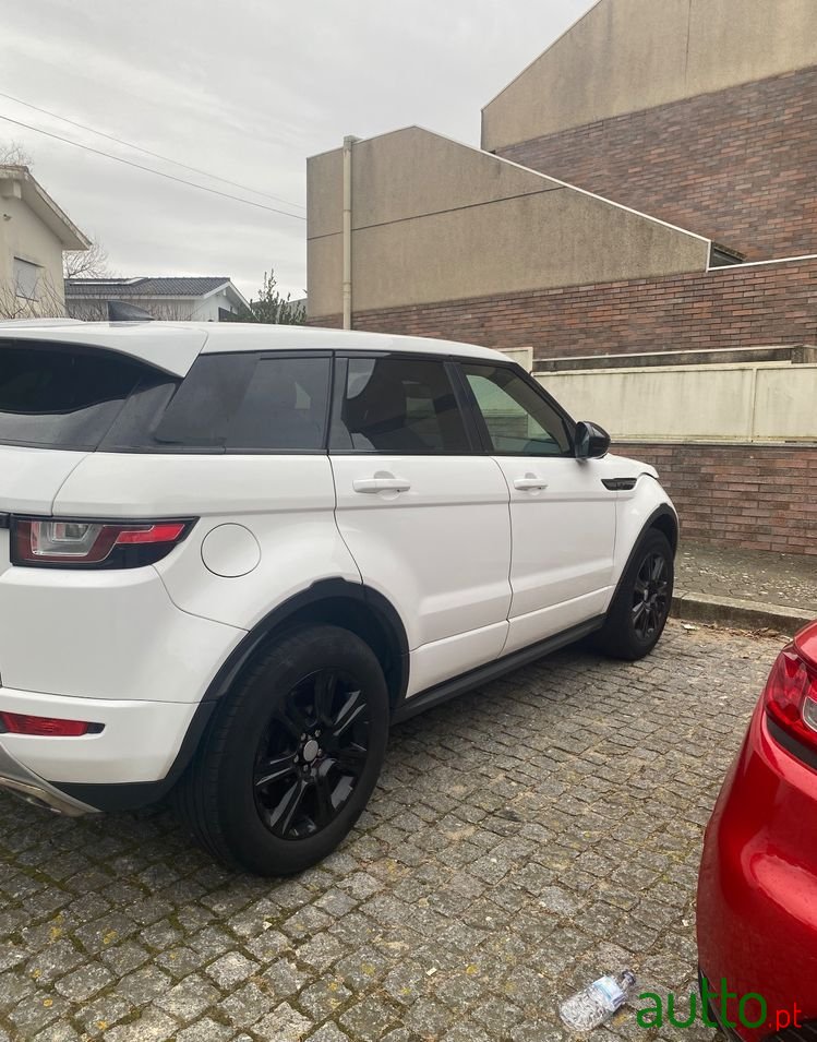 2019' Land Rover Range Rover Evoque photo #4