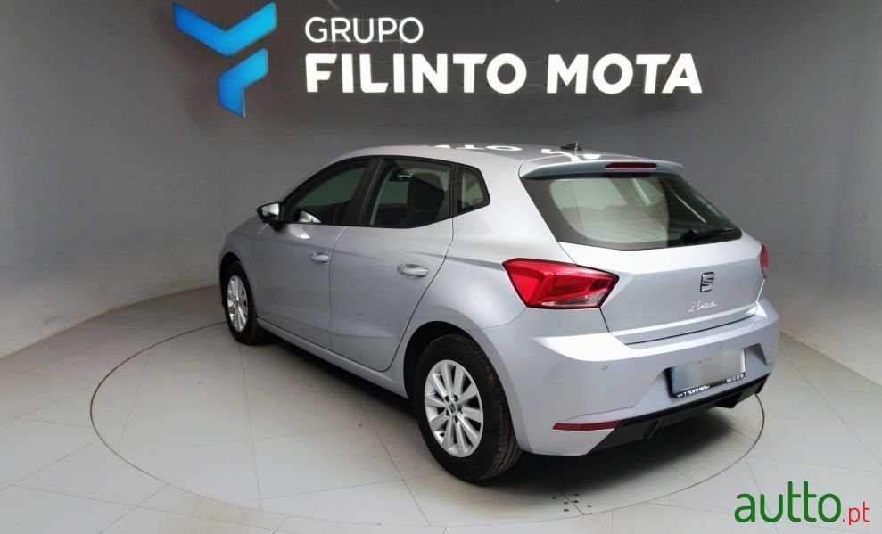 2022' SEAT Ibiza 1.0 Mpi Style photo #4