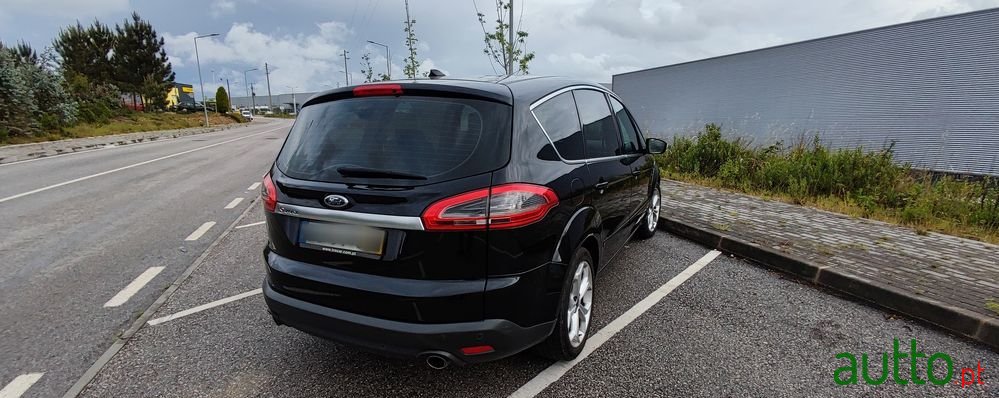 2010' Ford S-Max photo #4