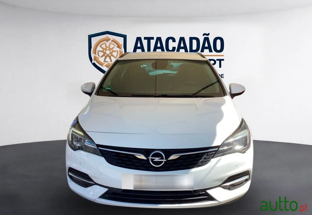 2020' Opel Astra Sports Tourer photo #2