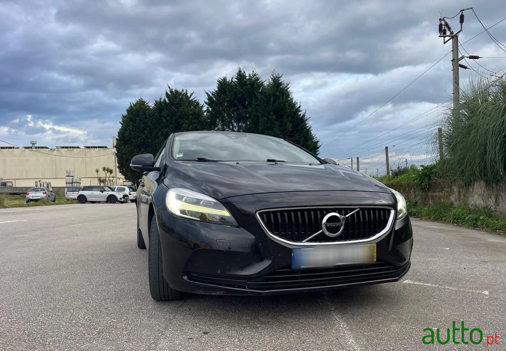 2016' Volvo V40 photo #5