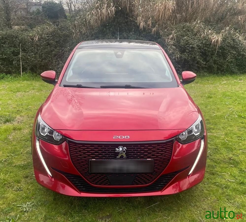 2020' Peugeot e-208 Allure photo #3